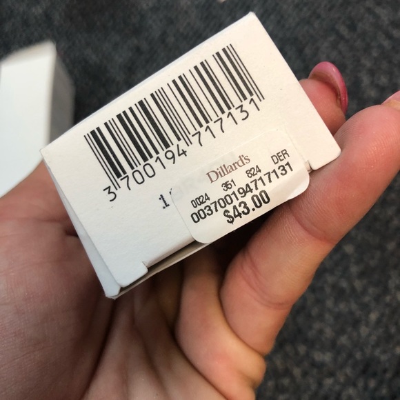 Kiehls Centella Recovery Skin Salve - Picture 5 of 5